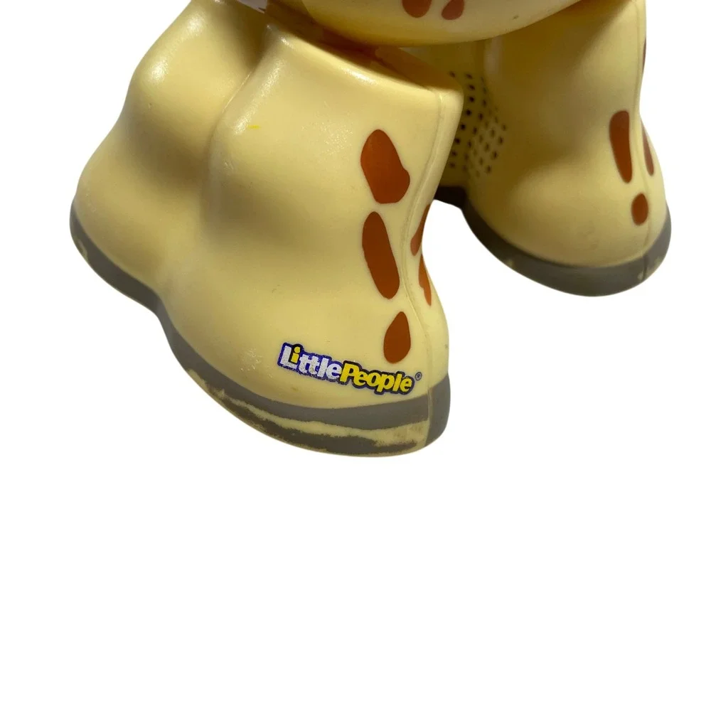Fisher-Price Little People Big Animal Zoo Giraffe Interactive Toy Figure CMP30